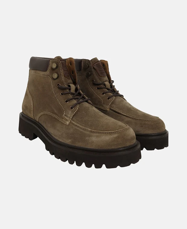 Schnürstiefeletten