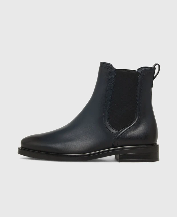 Chelsea Boots - Image 4