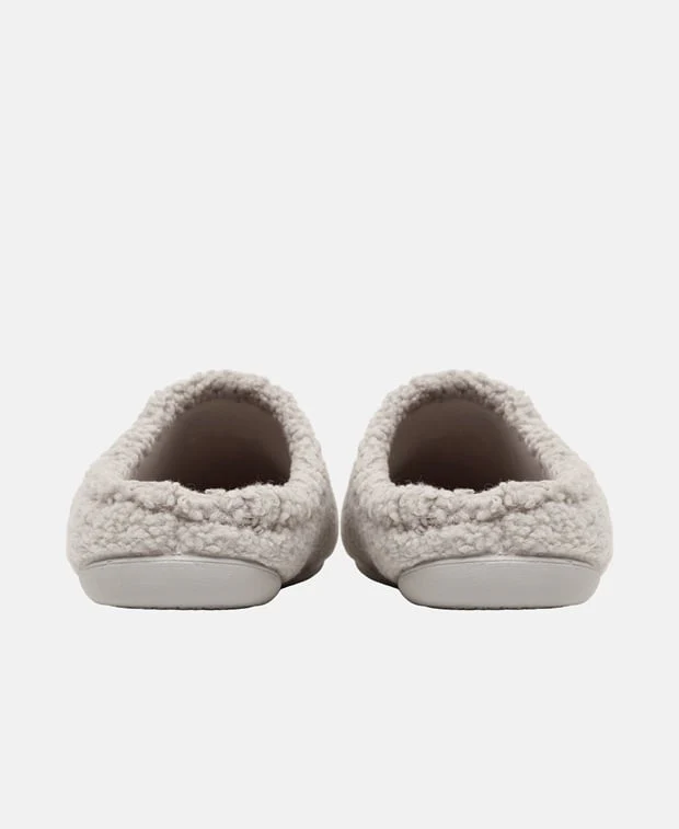 Slipper - Image 2