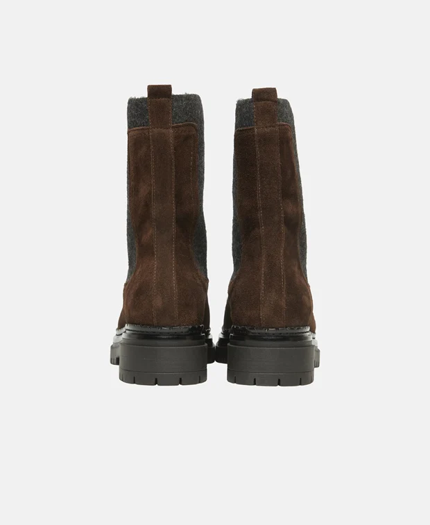 Chelsea Boots - Image 2