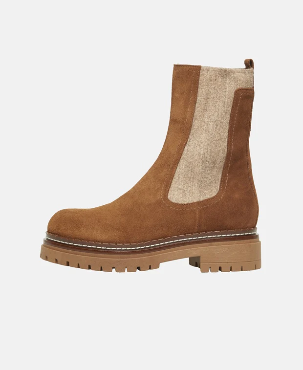 Chelsea Boots - Image 4