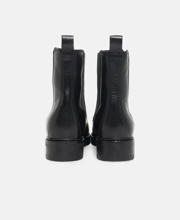 Chelsea Boots - Image 2