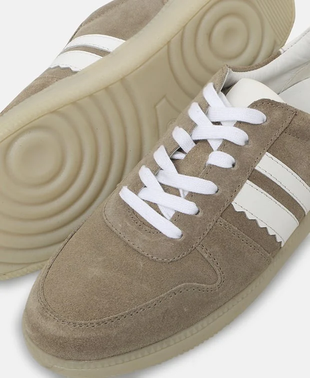 Sneaker - Image 5