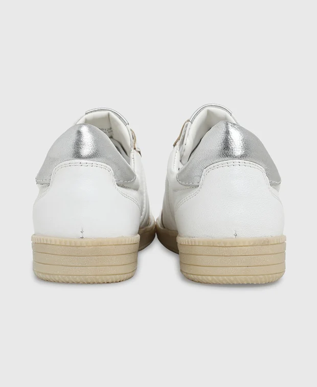 Sneaker - Image 2