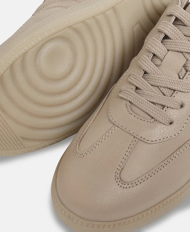 Sneaker - Image 5