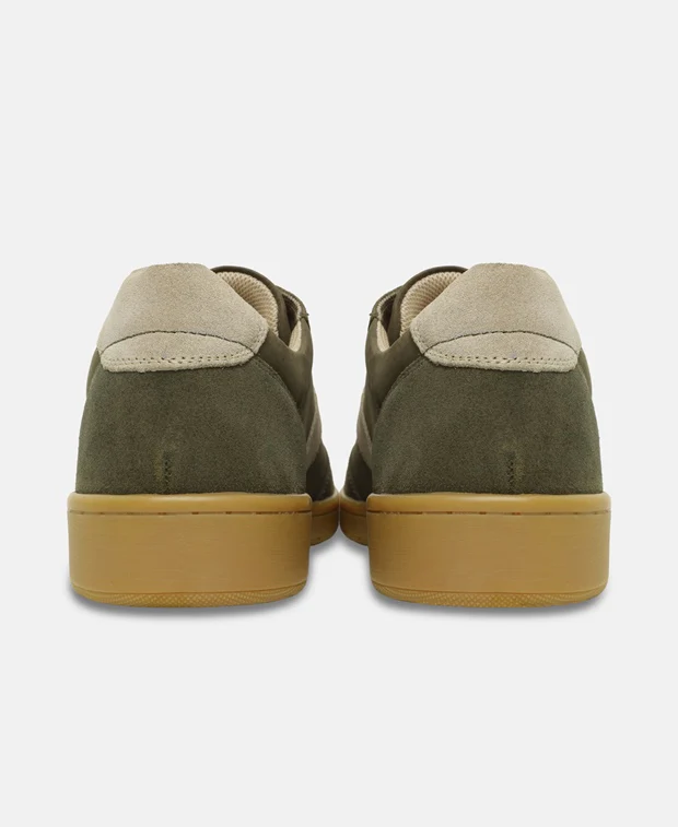 Sneaker - Image 2