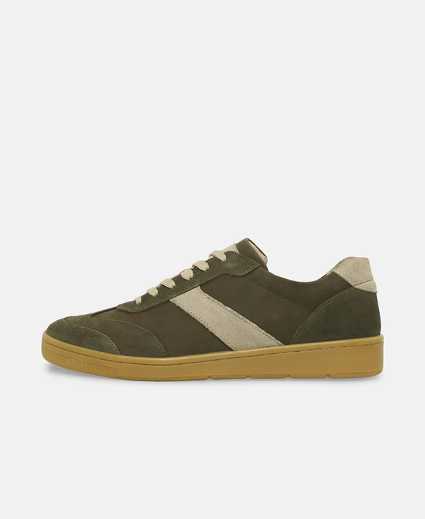 Sneaker - Image 4