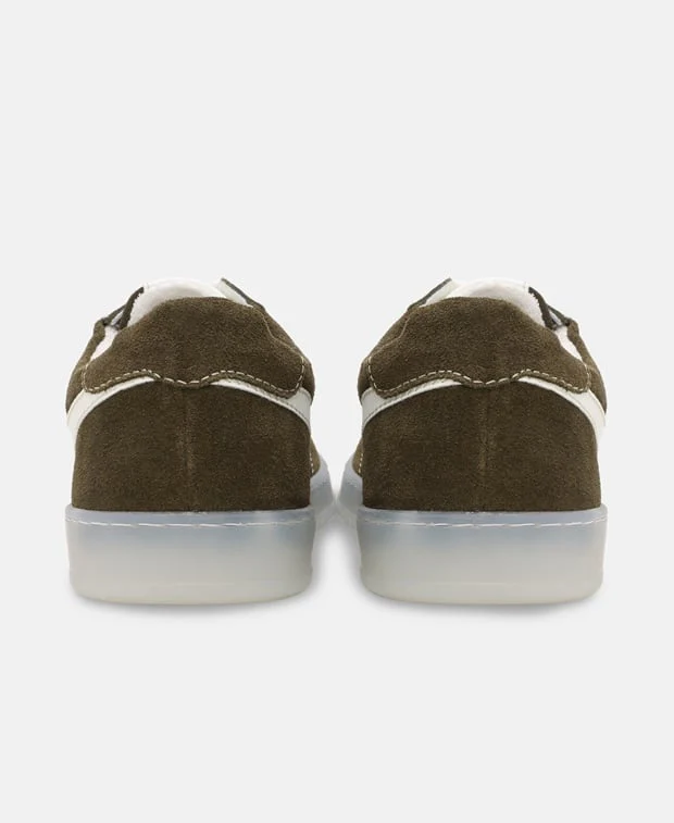 Sneaker - Image 2