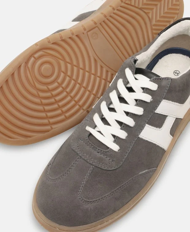Sneaker - Image 5